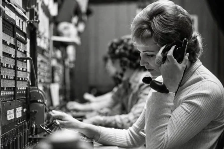 Service Inquiry telephone Operator